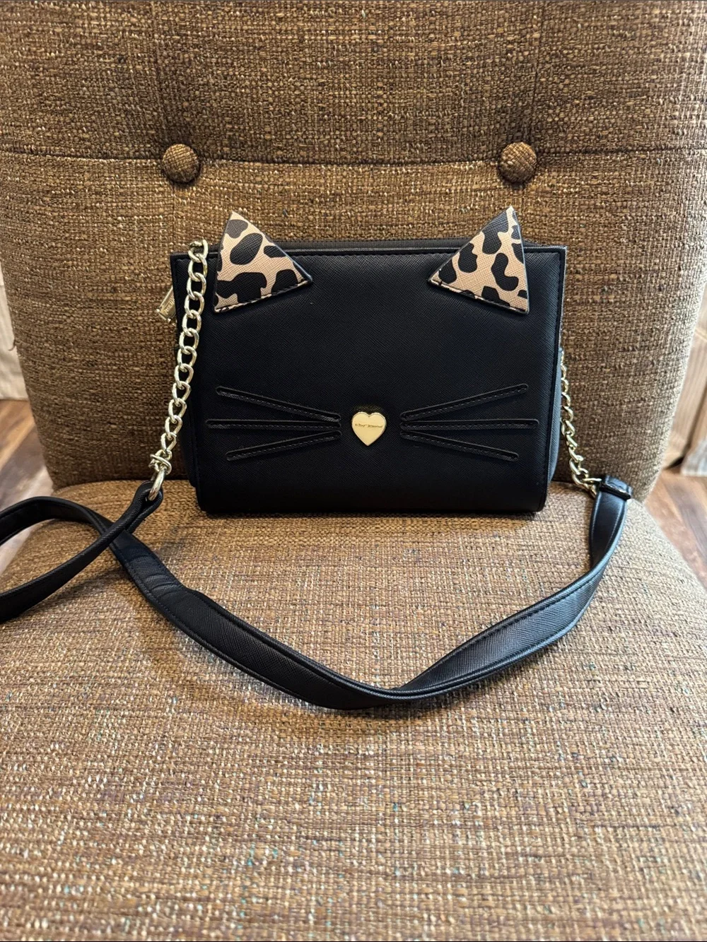 Betsey Johnson cat face 3 section crossbody bag purse